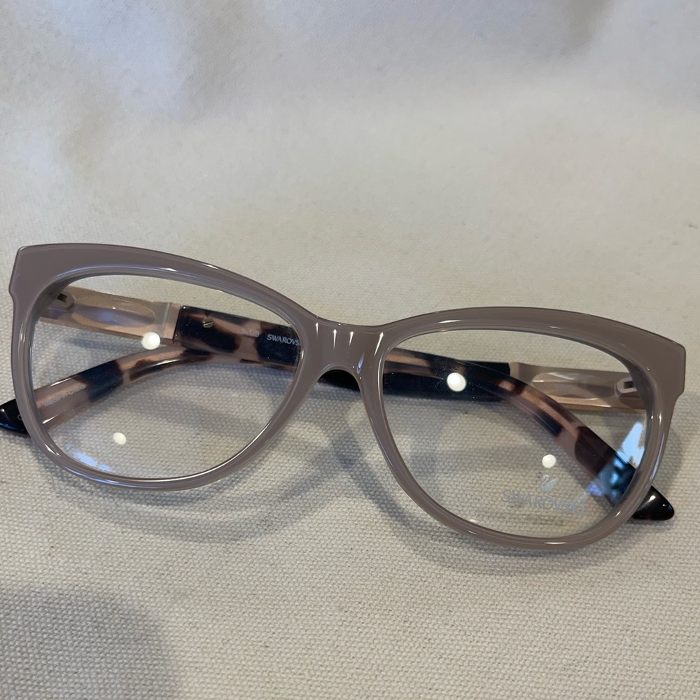 Brand new Swarovski Doris SW5091